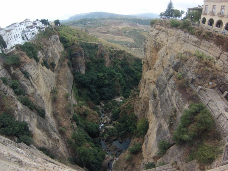 valleyunderbridge.jpg